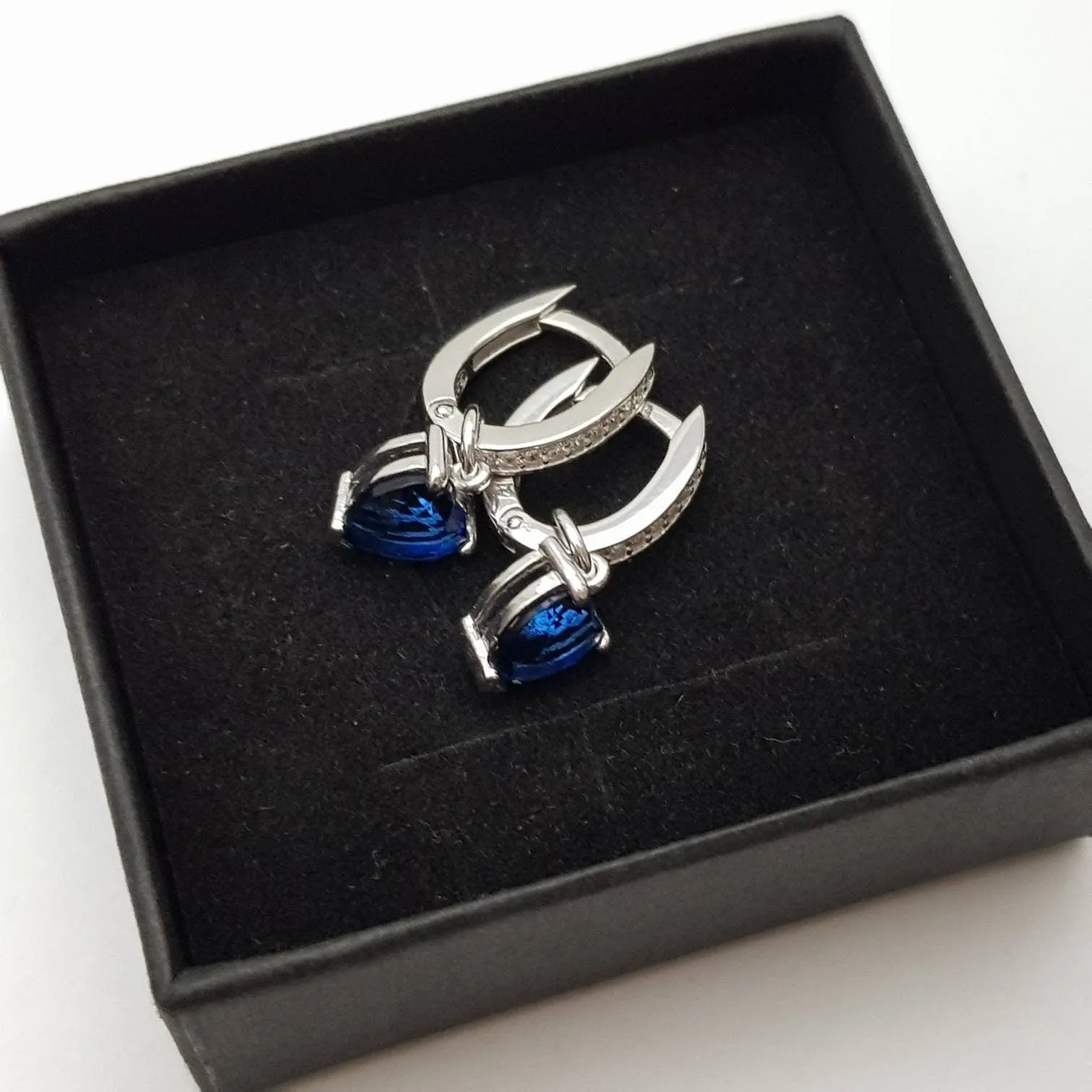 Dainty silver hoop earrings with removable blue heart drop, two earrings in one, faux sapphire minimal huggie earrings