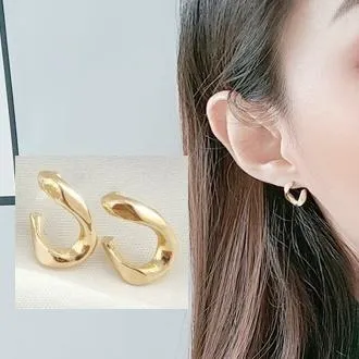 Gold Teardrop Minimal Invisible Clip On Earrings