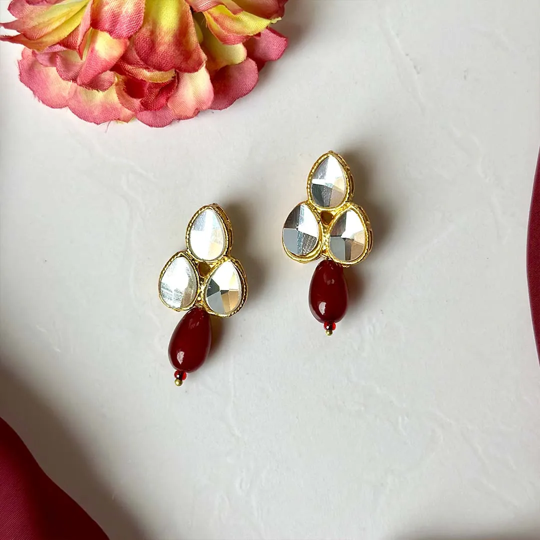 Minimal Earrings/Teeka (Maroon)