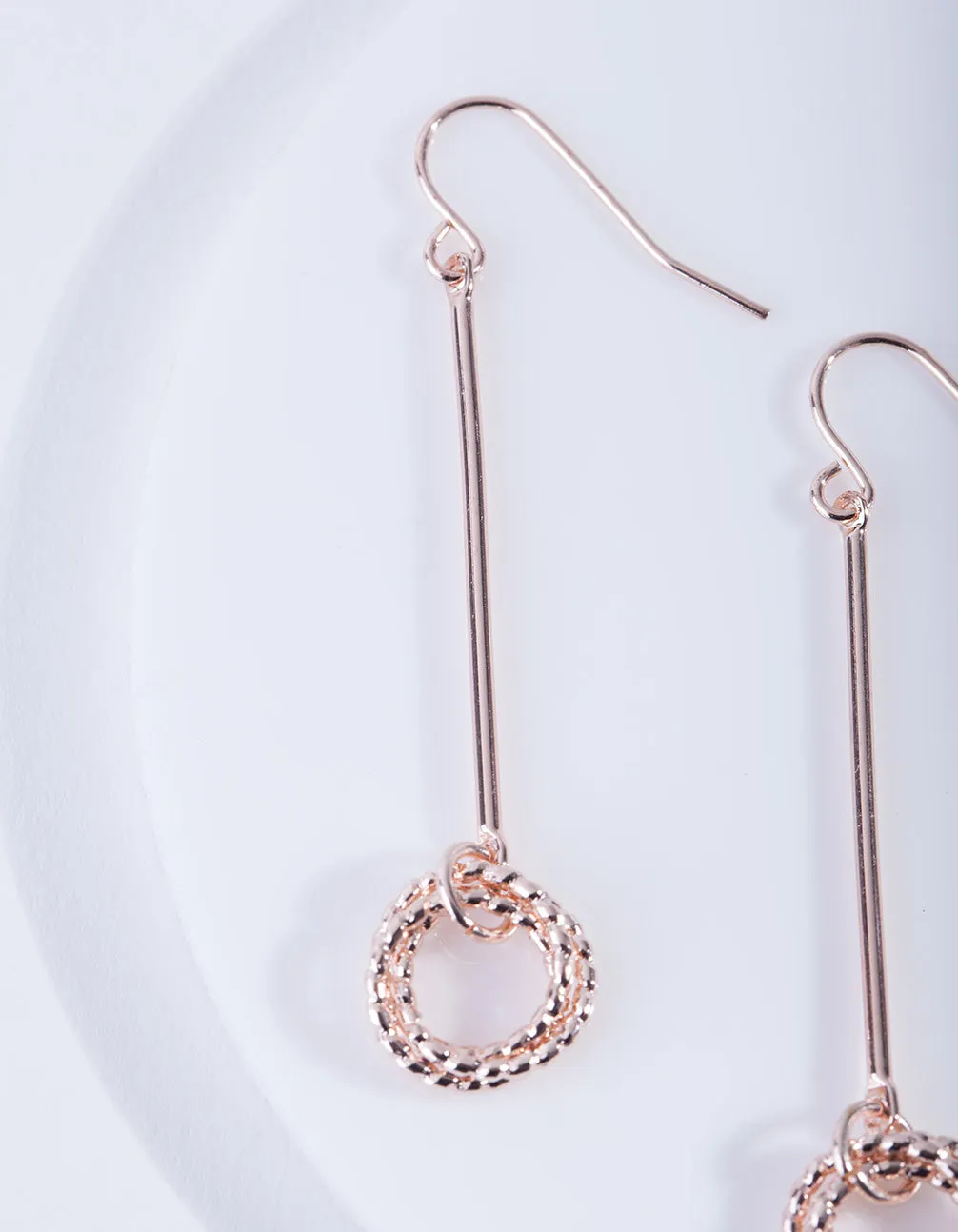 Rose Gold Minimal Circle Earring